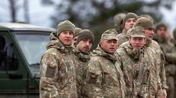 Литовские военнослужащие - Sputnik Беларусь