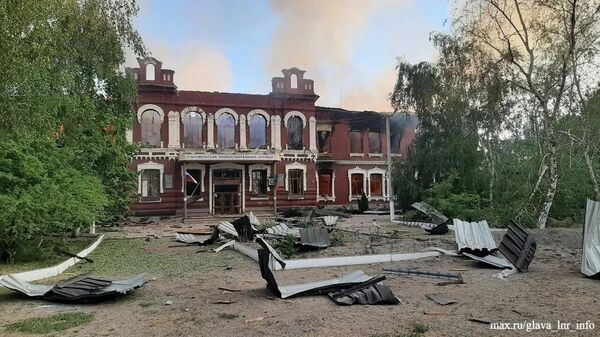 ВСУ атаковали учебный корпус и общежитие Старобельского профессионального колледжа педуниверситета в ЛНР  - Sputnik Беларусь