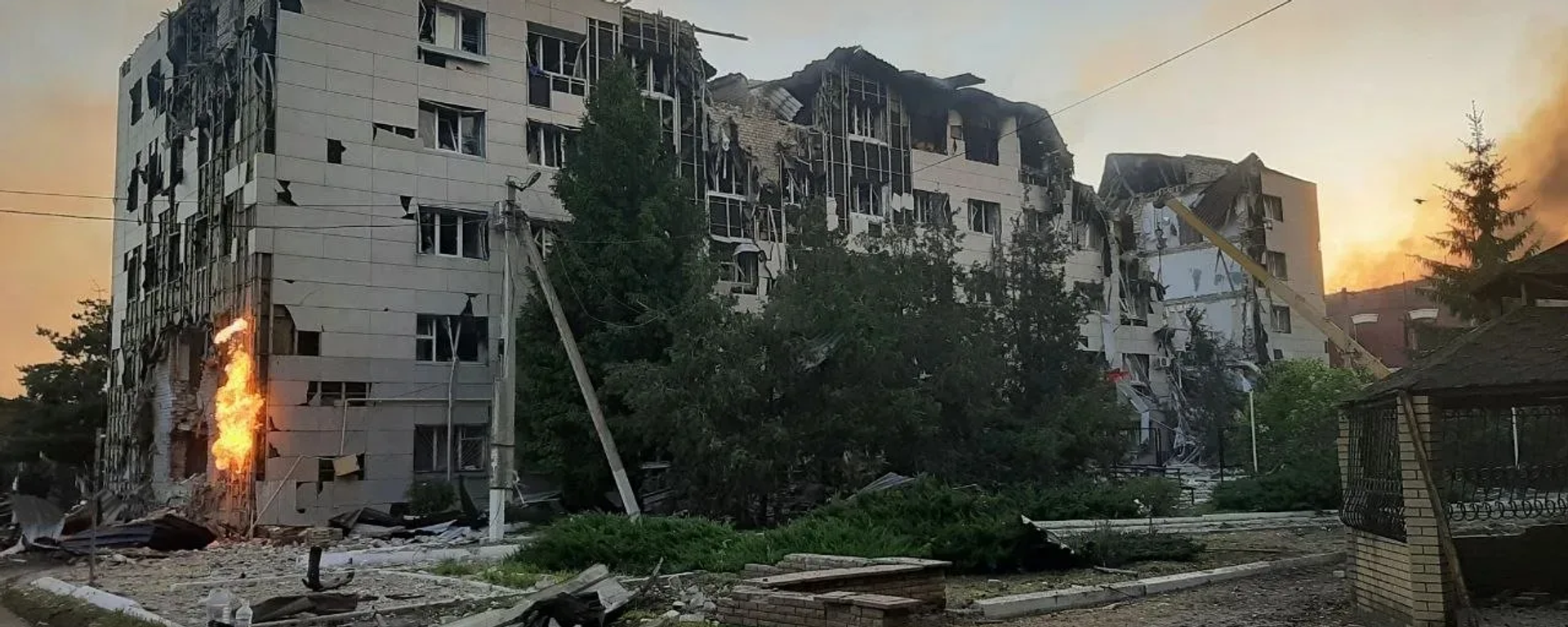 ВСУ атаковали учебный корпус и общежитие Старобельского профессионального колледжа педуниверситета в ЛНР.  - Sputnik Беларусь, 1920, 22.05.2026