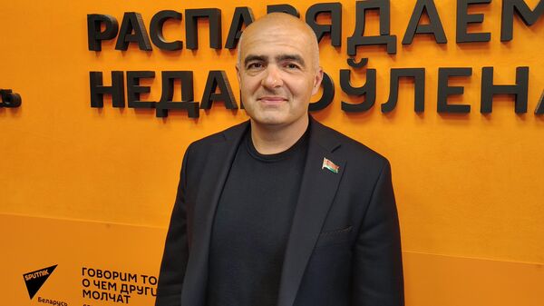 Гайдукевич: Украина провоцирует Беларусь, чтобы втянуть в войну всю Европу  - Sputnik Беларусь