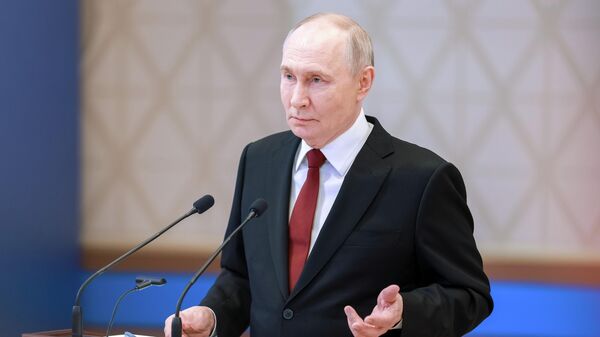 Прэс-канферэнцыя Уладзіміра Пуціна ў Астане - Sputnik Беларусь
