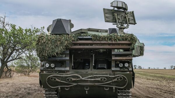 Боевое дежурство экипажа ЗРК Тор-М2 в зоне СВО - Sputnik Беларусь