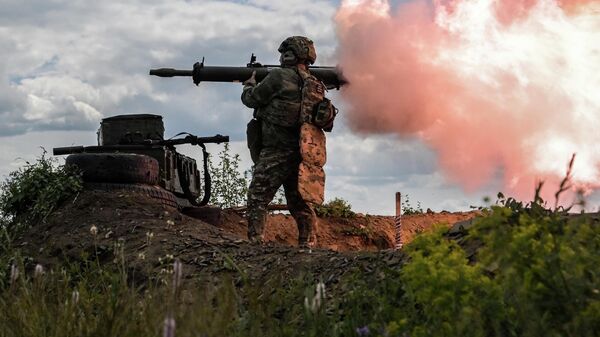 Боевая подготовка штурмовых подразделений бригады Волки в ЛНР - Sputnik Беларусь