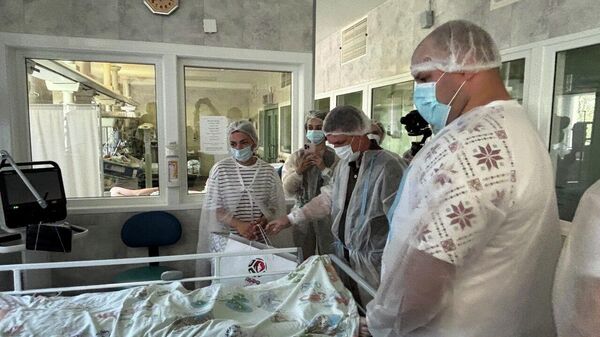 Ганчаренко и Булойчик посетили пострадавших от атаки дрона детей - Sputnik Беларусь