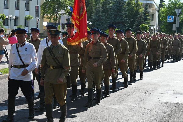 Последний мирный день воссоздали в Бресте накануне 22 июня Последний мирный день воссоздали в Бресте накануне 22 июня - Sputnik Беларусь