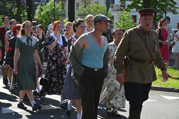 Последний мирный день воссоздали в Бресте накануне 22 июня Последний мирный день воссоздали в Бресте накануне 22 июня - Sputnik Беларусь