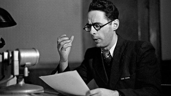 Голосом Левитана. К 85-летию создания Совинформбюро - Sputnik Беларусь