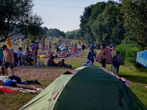 Жареное солнце больших городов: спасение от зноя в Минске и окрестностях (фото) - Sputnik Беларусь