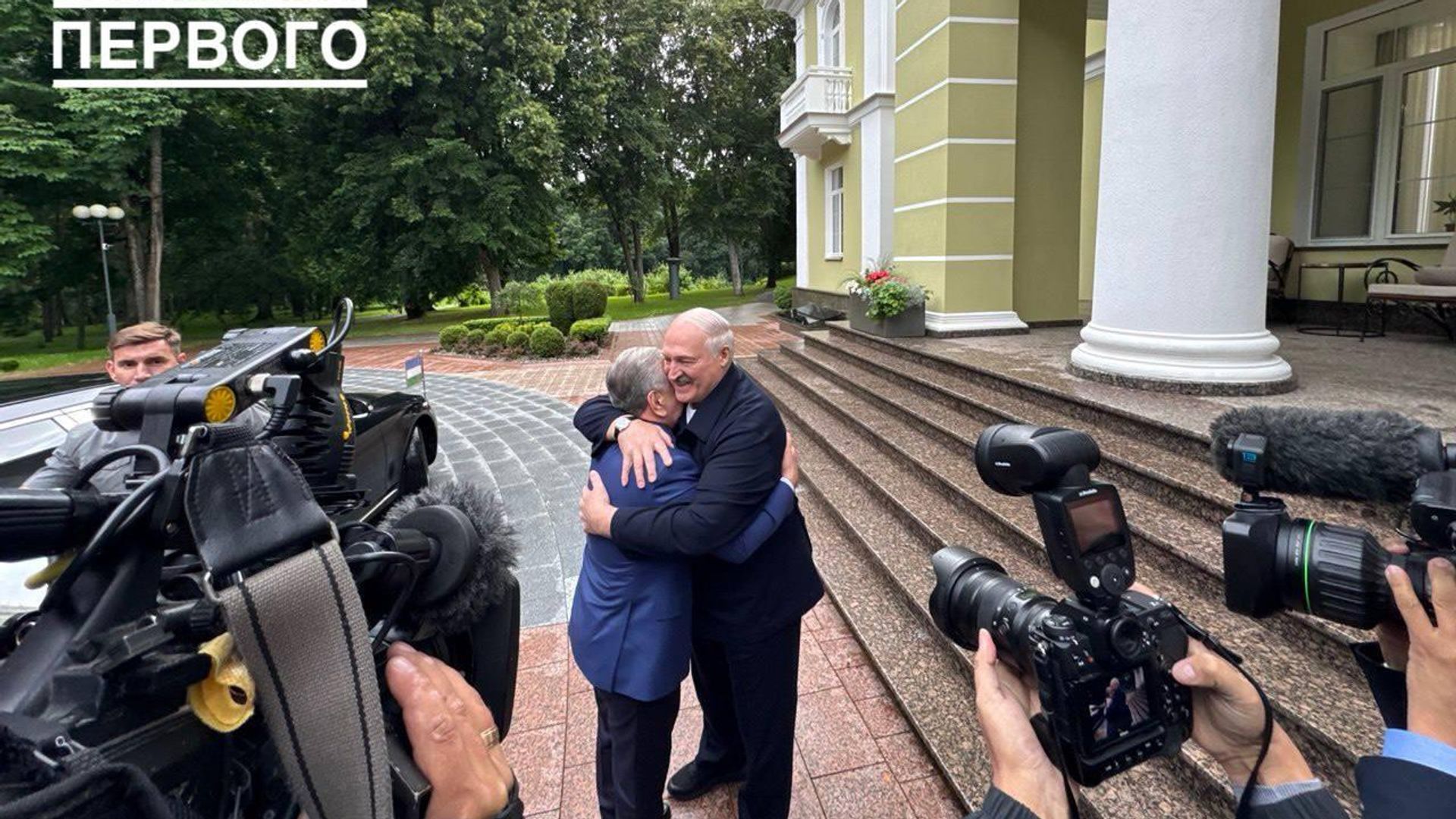 Лукашенко встретился с Мирзиеевым