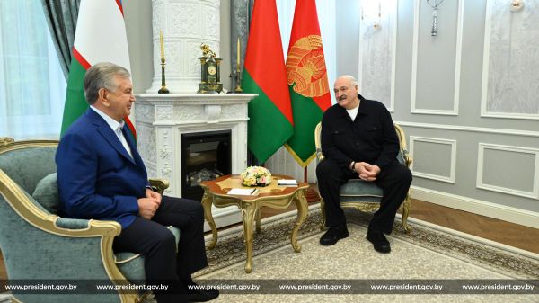 Президенты Беларуси и Узбекистана Александр Лукашенко и Шавкат Мирзиёев 8 июля проводят встречу - Sputnik Беларусь