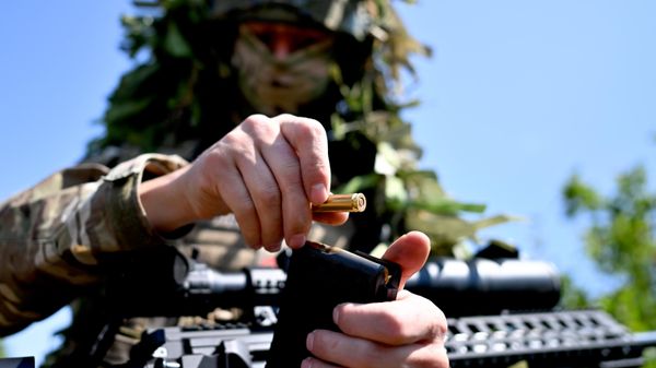 Боевое слаживание снайперских пар группировки войск Центр на Добропольском направлении СВО - Sputnik Беларусь