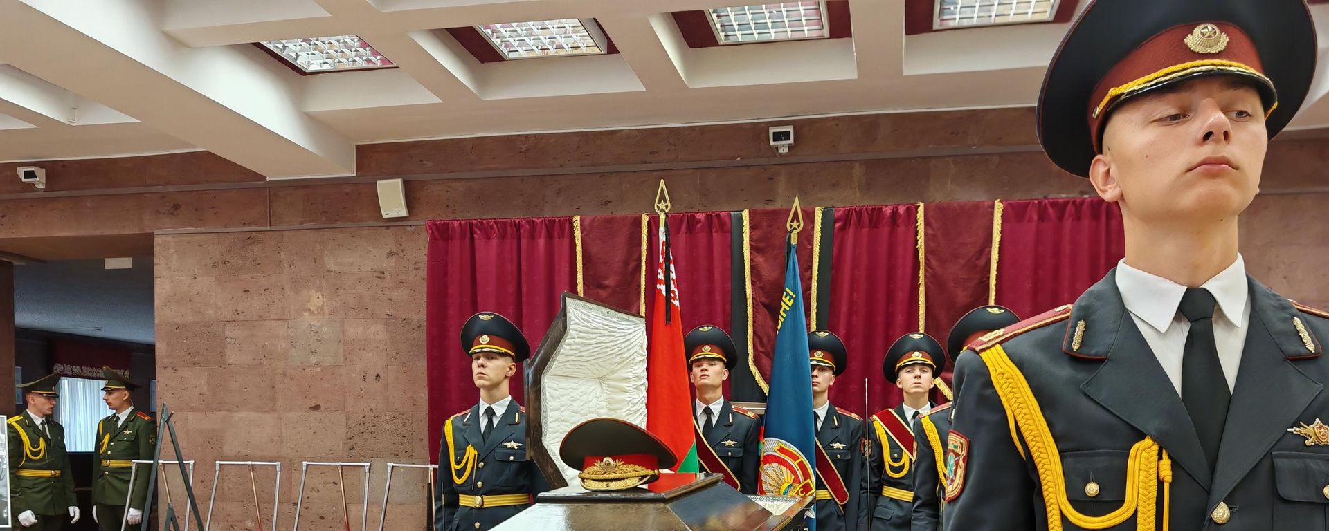 Развітанне з народным пісьменнікам Беларусі Мікалаем Чаргінцом - Sputnik Беларусь, 1920, 09.07.2026