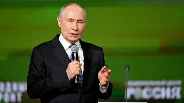 Прэзідэнт РФ Уладзімір Пуцін выступае на форуме Агульнарасійскага народнага фронту Все для победы! - Sputnik Беларусь