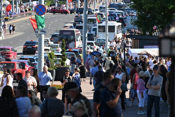 В город на фестиваль приехали сотни гостей из других регионов Беларуси и из-за рубежа - Sputnik Беларусь