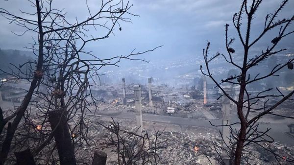 Крупный пожар в коммуне Драммен на юге Норвегии уничтожил более 100 домов - Sputnik Беларусь