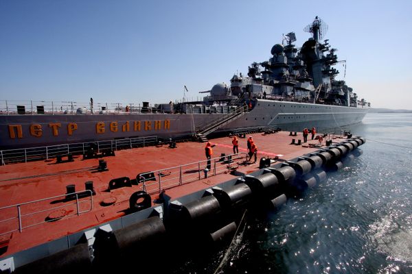 Самый большой в мире не авианесущий ударный тяжелый атомный ракетный крейсер "Петр Великий". - Sputnik Беларусь