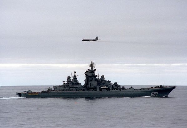 Тяжелый атомный ракетный крейсер проекта 11442М "Адмирал Нахимов". Крейсеры проекта 1144 "Орлан" – крупнейшие в мире после авианосцев. Этому крейсеру по силам в одиночку противостоять авианосному соединению вероятного противника. - Sputnik Беларусь