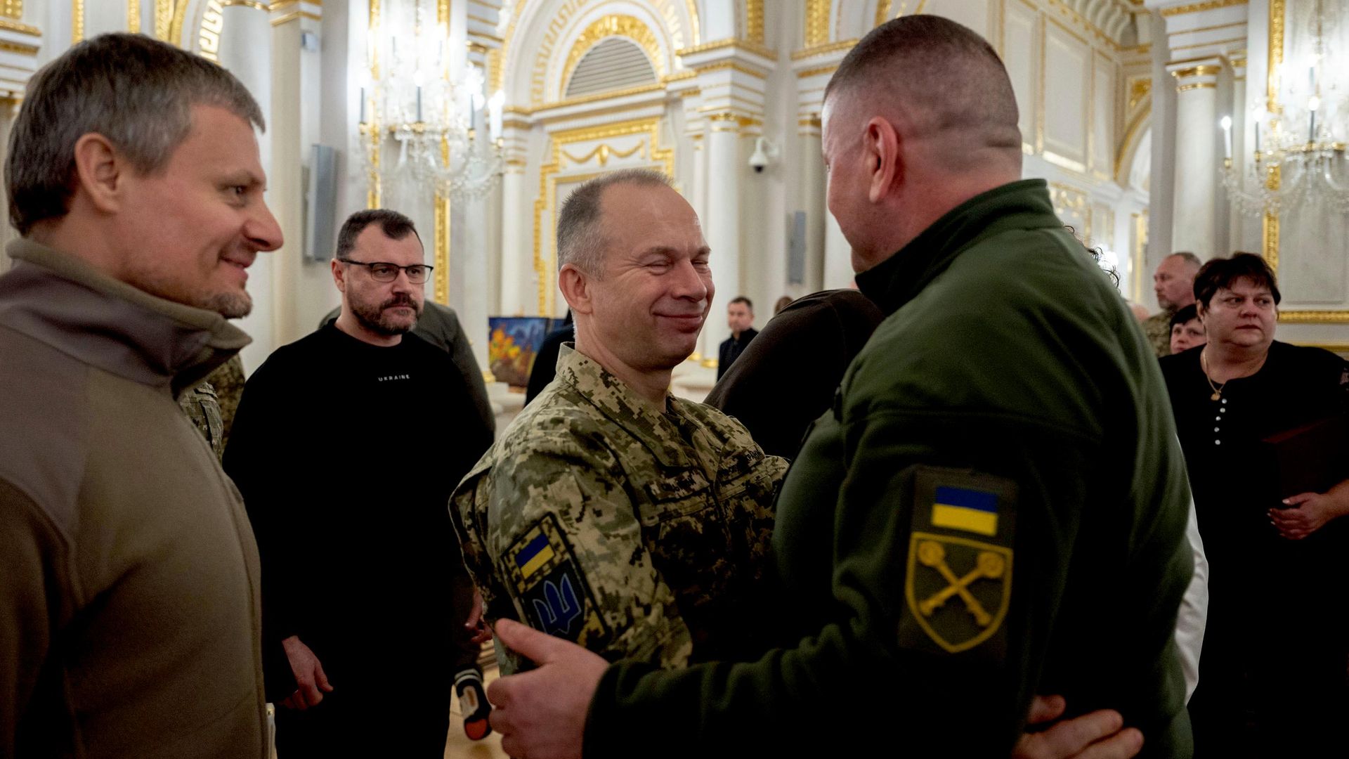 Зеленский уволил главкома ВСУ Сырского Зеленский уволил главкома ВСУ Сырского