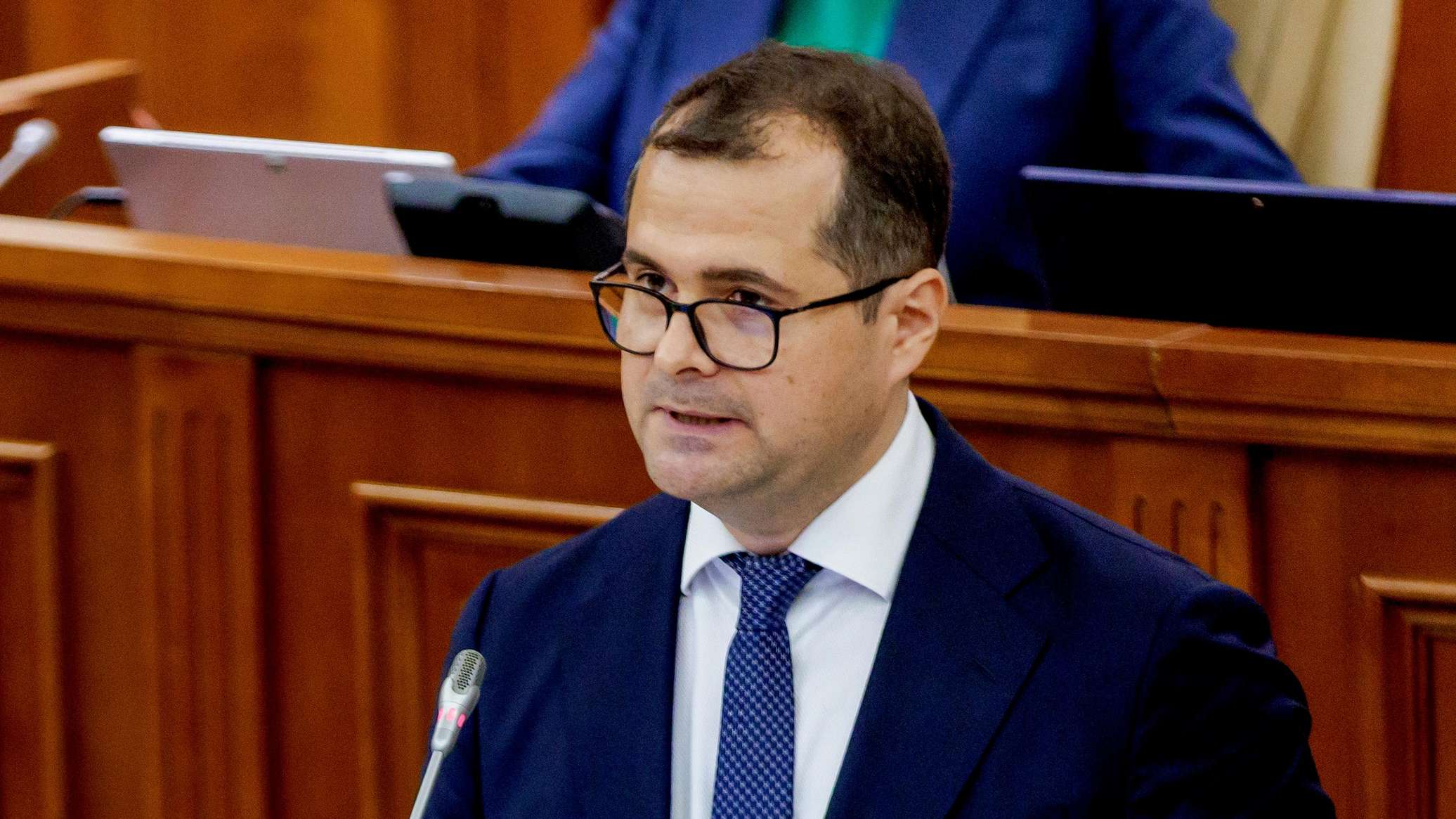 Кабмин Молдовы во главе с новым премьером принес присягу