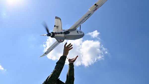 Боевая работа расчета БПЛА Сокол группировки войск Центр на Добропольском направлении СВО - Sputnik Беларусь