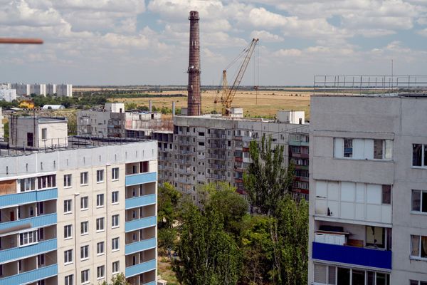 Работы по восстановлению жилых домов в Мариуполе - Sputnik Беларусь