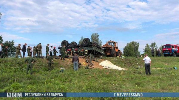 Двое ваеннаслужачых загінулі ў ДТЗ з ваенным грузавіком на трасе Асіповічы – Баранавічы - Sputnik Беларусь