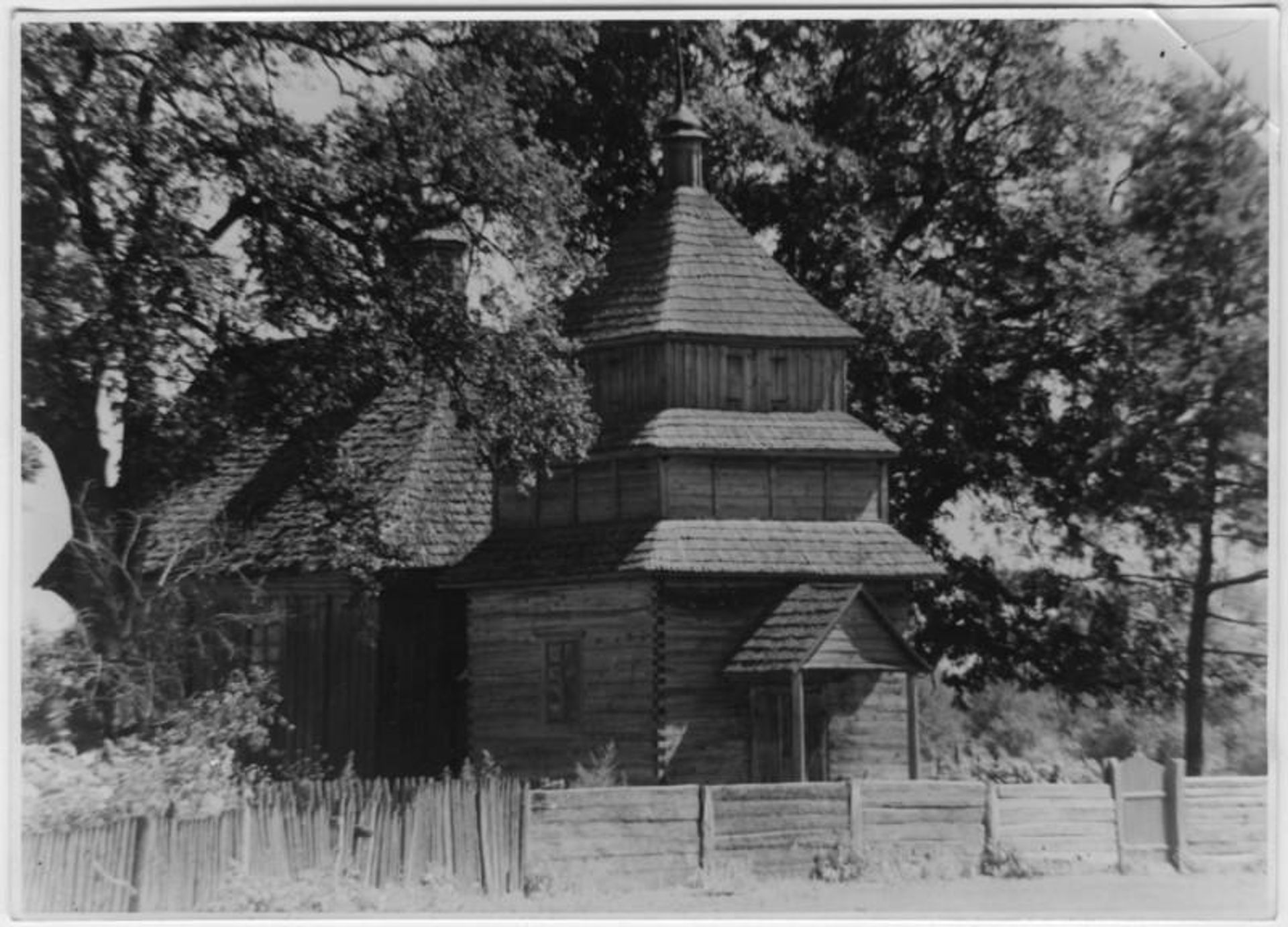 Церковь Святого Архангела Михаила, 1929 год Церковь Святого Архангела Михаила, 1929 год - Sputnik Беларусь, 1920, 30.07.2026