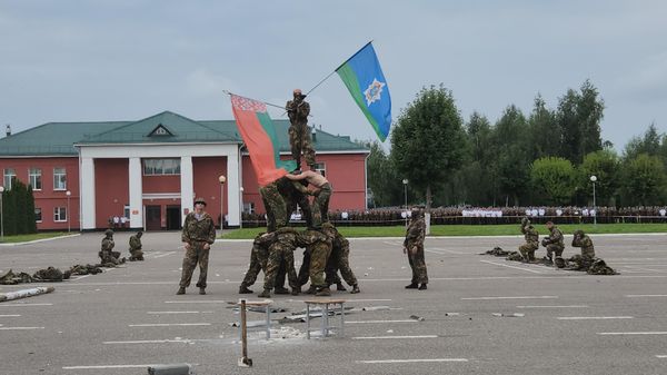 Празднование Дня ВДВ в Витебске - Sputnik Беларусь