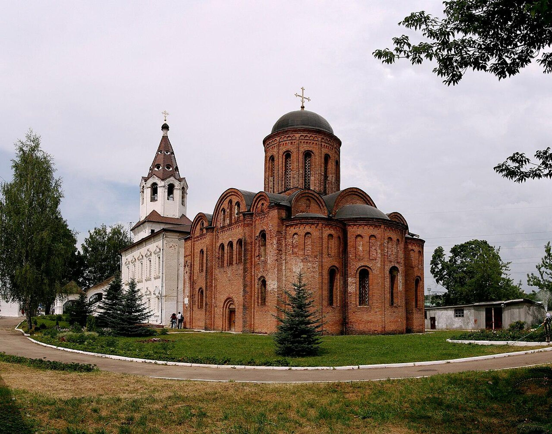Церковь Петра и Павла на Городянке (XII в.) и храм Великомученицы Варвары (XVIII в.), Смоленск - Sputnik Беларусь, 1920, 07.08.2026