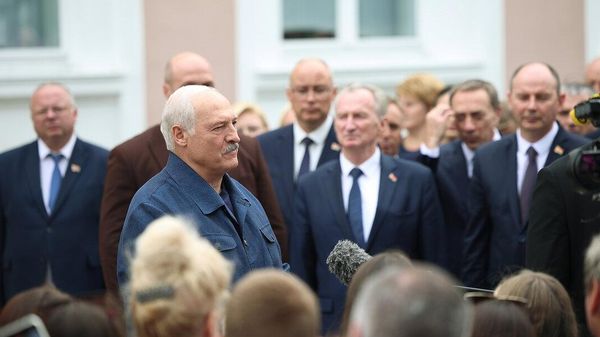 Президент Беларуси Александр Лукашенко 7 августа совершил рабочую поездку в Вилейский район Минской области.  - Sputnik Беларусь