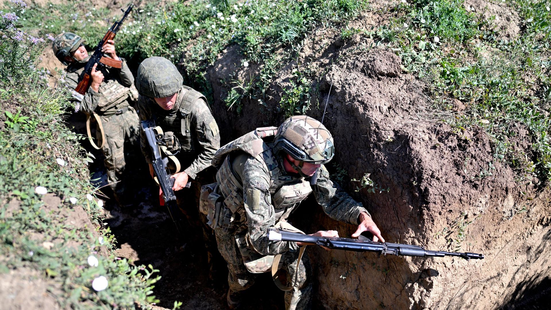 Военнослужащие Псковского соединения ВДВ группировки войск Центр  - Sputnik Беларусь, 1920, 08.08.2026