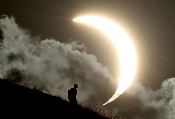 Вид на солнечное затмение над Британией  - Sputnik Беларусь
