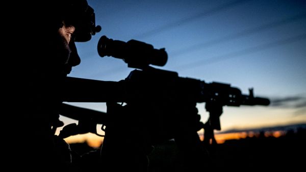 Боевая работа МОГ бригады БАРС-Курск группировки войск Север на Сумском направлении СВО - Sputnik Беларусь