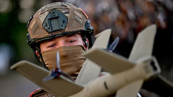 Боевое дежурство пункта воздушного наблюдения БАРС Курск на Сумском направлении СВО - Sputnik Беларусь