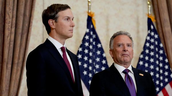 Зять президента США Джаред Кушнер и спецпосланник Стив Уиткофф - Sputnik Беларусь