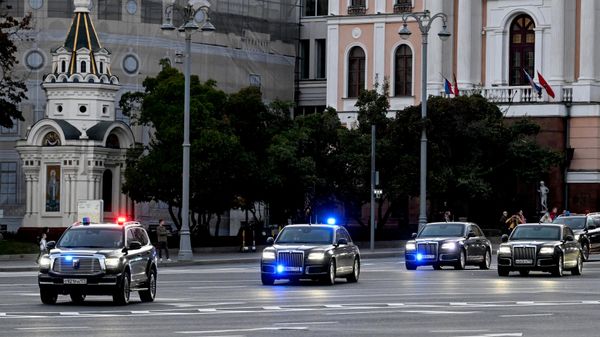 Кортеж спецпосланников президента США  в Москве - Sputnik Беларусь