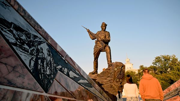 Памятник советскому солдату в Хабаровске, посвященный победе над милитаристской Японией и победе во Второй мировой войне - Sputnik Беларусь