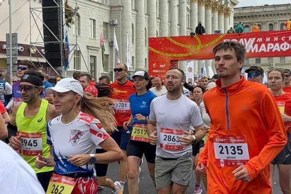 Участники Минского полумарафона