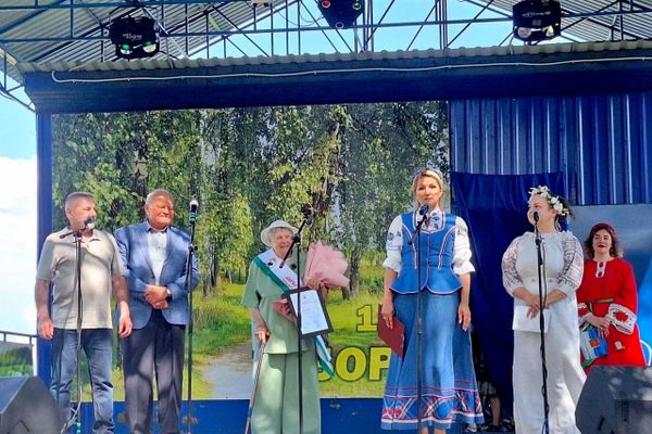 Концерт в честь 200-летия села Таборы Свердловской области Концерт в честь 200-летия села Таборы Свердловской области - Sputnik Беларусь