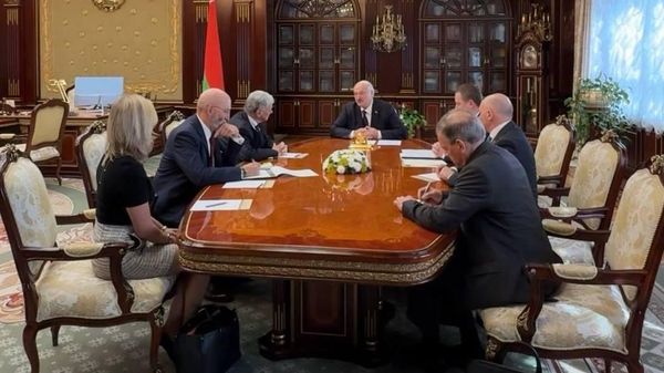 Переговоры президента Беларуси Александра Лукашенко со спецпосланником США Джоном Коулом - Sputnik Беларусь