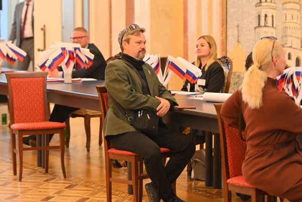 Россияне в Беларуси голосуют на выборах в Госдуму РФ - Sputnik Беларусь