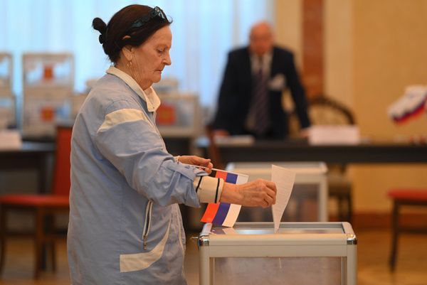 Россияне в Беларуси голосуют на выборах в Госдуму РФ - Sputnik Беларусь