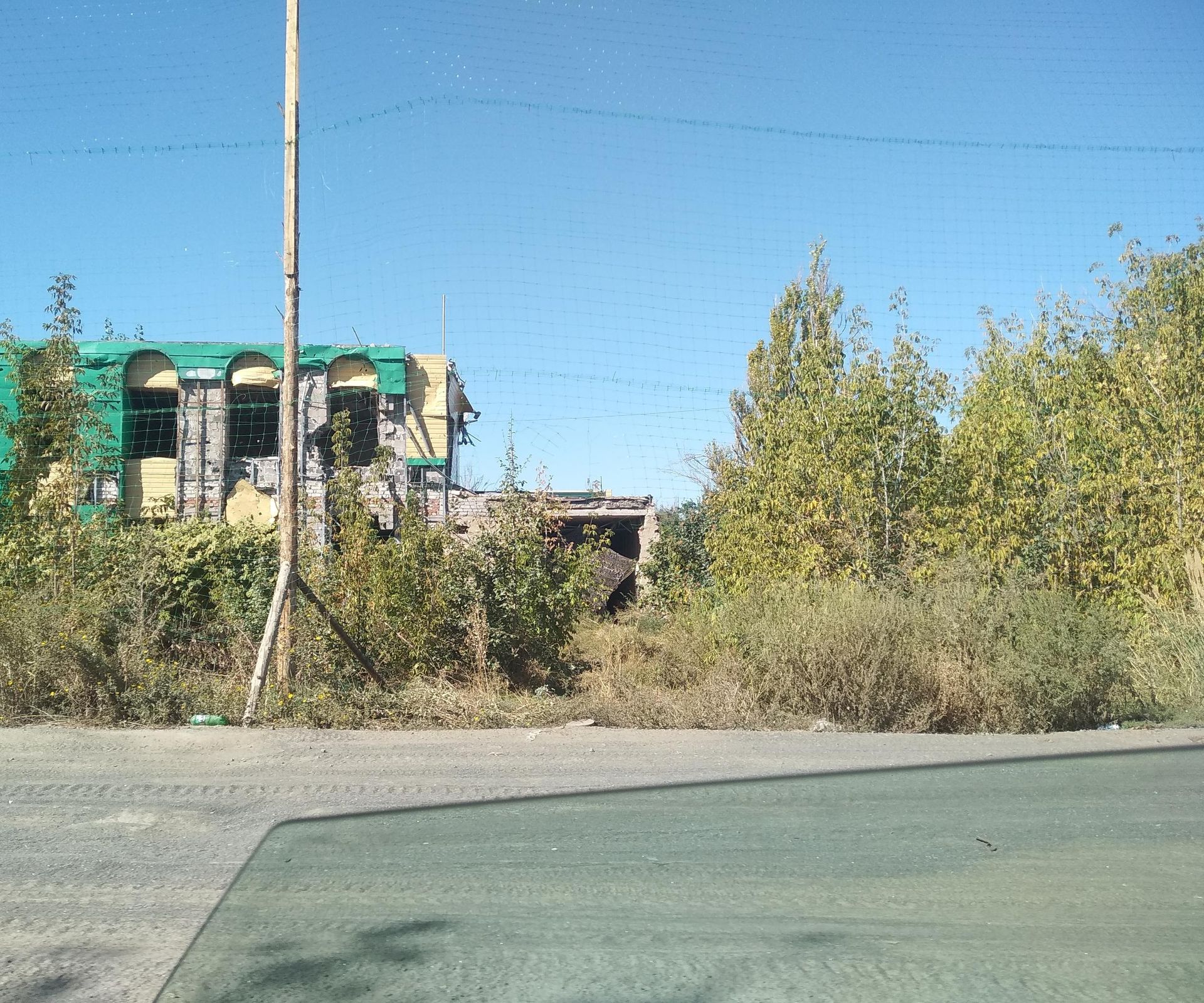 Поврежденное здание в Авдеевке Поврежденное здание в Авдеевке - Sputnik Беларусь, 1920, 20.09.2026