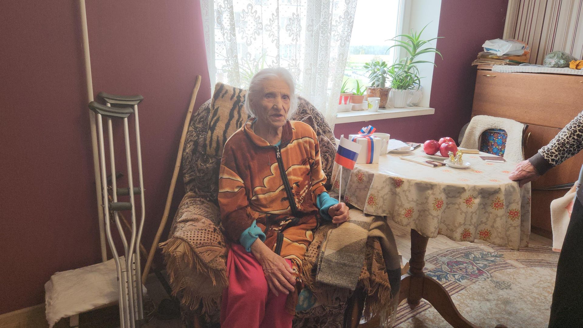 Нина Дмитриевна Аппаратова проголосовала на выборах в Госдуму РФ Нина Дмитриевна Аппаратова проголосовала на выборах в Госдуму РФ - Sputnik Беларусь, 1920, 20.09.2026