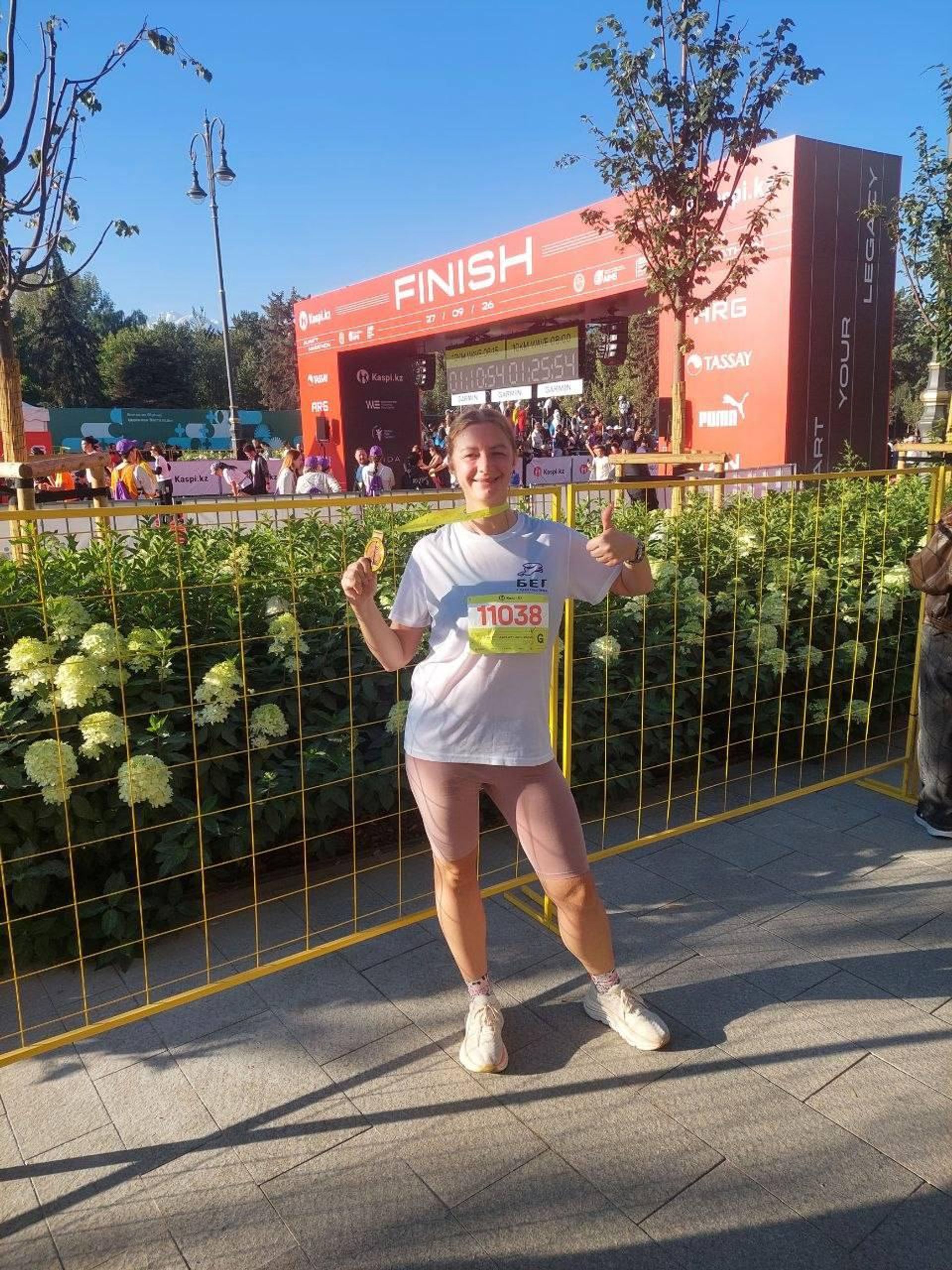 Любители бега из Минска приняли участие в Almaty Marathon в Казахстане Любители бега из Минска приняли участие в Almaty Marathon в Казахстане - Sputnik Беларусь, 1920, 27.09.2026
