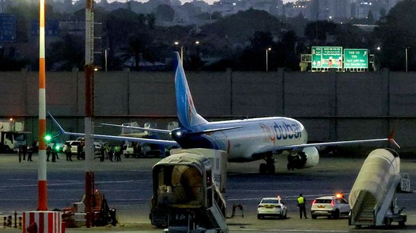 Самолет FlyDubai, на котором произошел инцидент с пилотами - Sputnik Беларусь