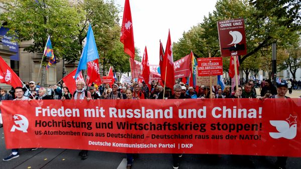Акция протеста  в Берлине против милитаризации Германии - Sputnik Беларусь