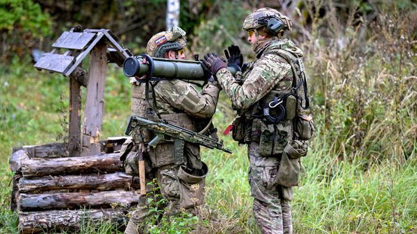 Боевое слаживание военнослужащих 83-й ОДШБр группировки войск Север на Сумском направлении СВО - Sputnik Беларусь