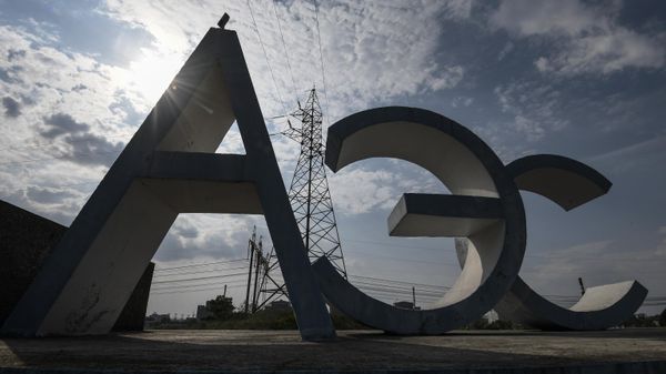 Стела Запорожской атомной электростанции в Энергодаре - Sputnik Беларусь