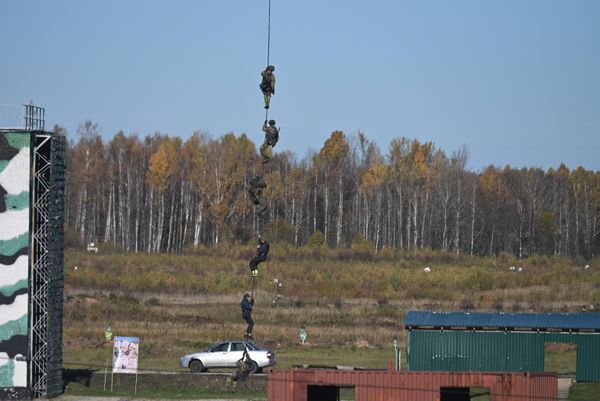 Учения миротворцев стран ОДКБ на полигоне Лосвидо - Sputnik Беларусь